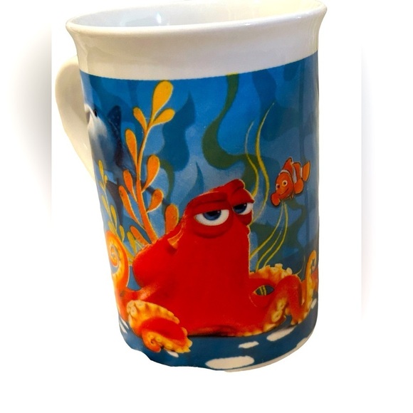 Disney Pixar Finding Dory Mug Cup Coffee Tea 4” Tall 2016 - Picture 1 of 5
